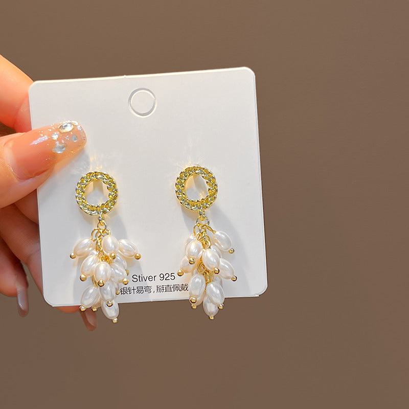 Wholesale Silver Needle Baroque Pearl Water Drop Love Flower Contrast Earrings